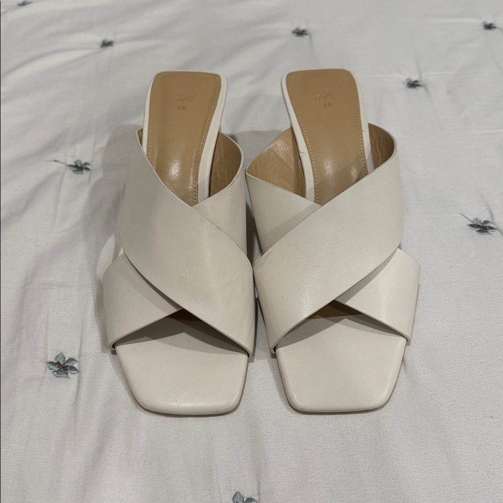H&M New Vegan White Sandals 8 - Picture 2 of 5
